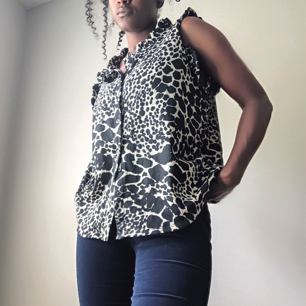 Monochrome Printed Ruffle Shoulder Tank